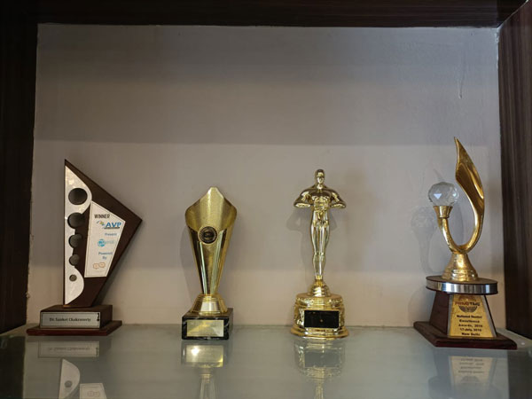 Awards placed at the best dental clinic in South Kolkata for having the best dentists in Kolkata and serving patients